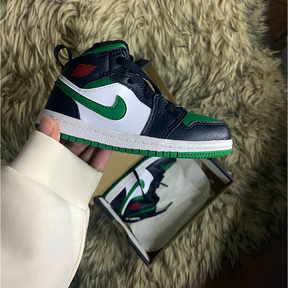 Nike kids 8C